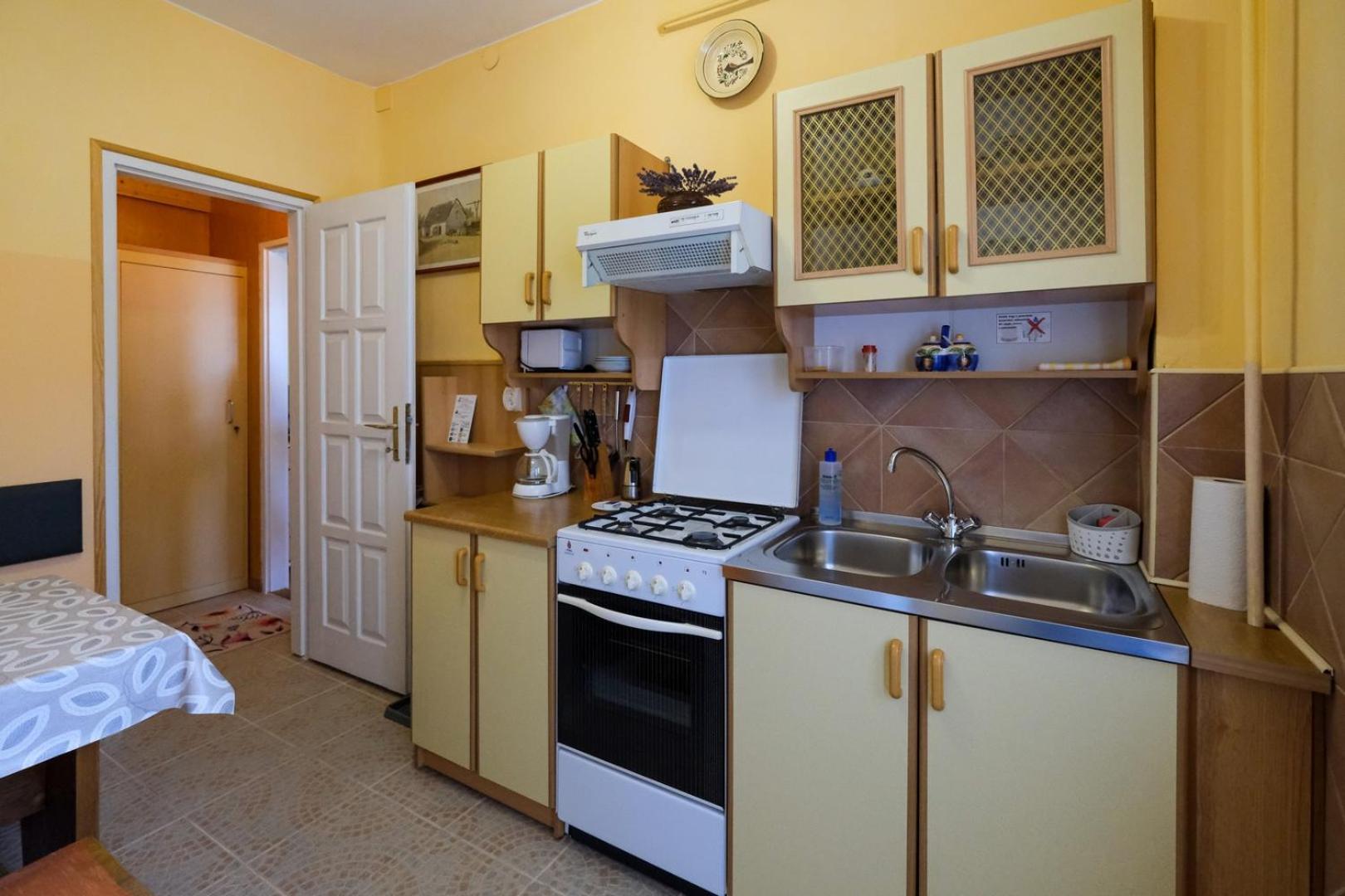 4 Évszak Apartman Gyula Esterno foto