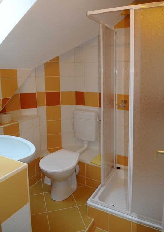 4 Évszak Apartman Gyula Camera foto